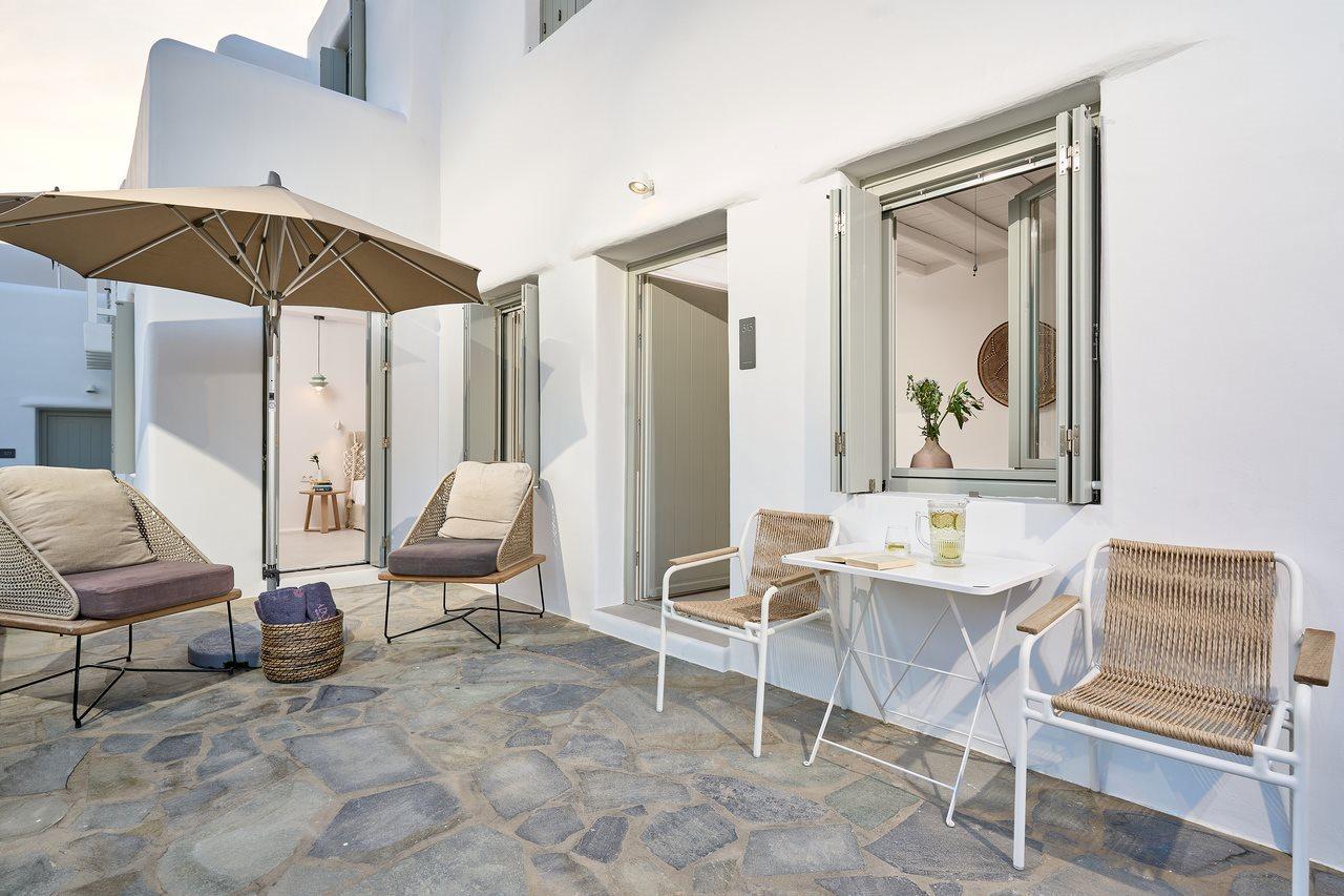 Adorno Beach Hotel And Suites Ornos  Exterior photo